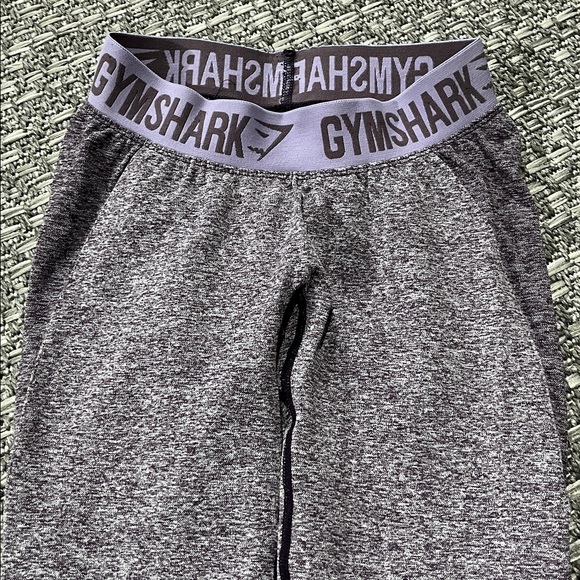 Gymshark | Purple Leggings - Picture 3 of 10